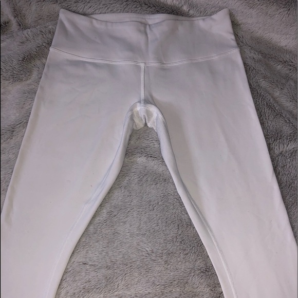 LuLuLemon Crop Leggings - Picture 2 of 3